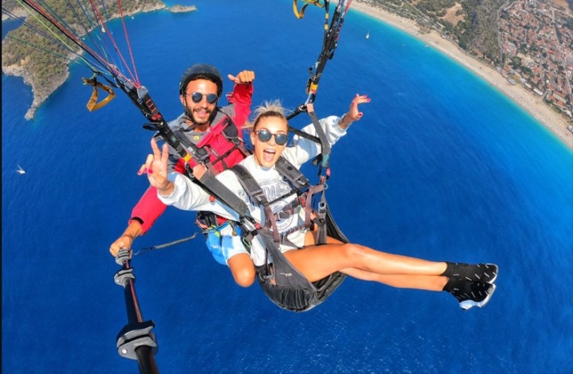 Fethiye Yamaç Paraşütü ile Tatilinize Gökyüzü Dokunuşu Katın
